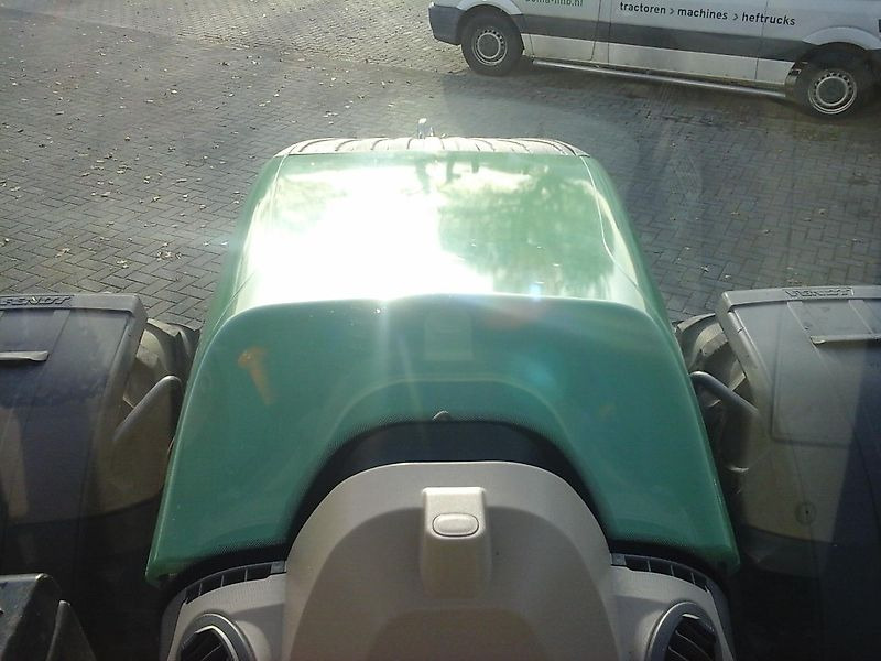 Farm tractor Fendt 720 Vario S4 Profi
