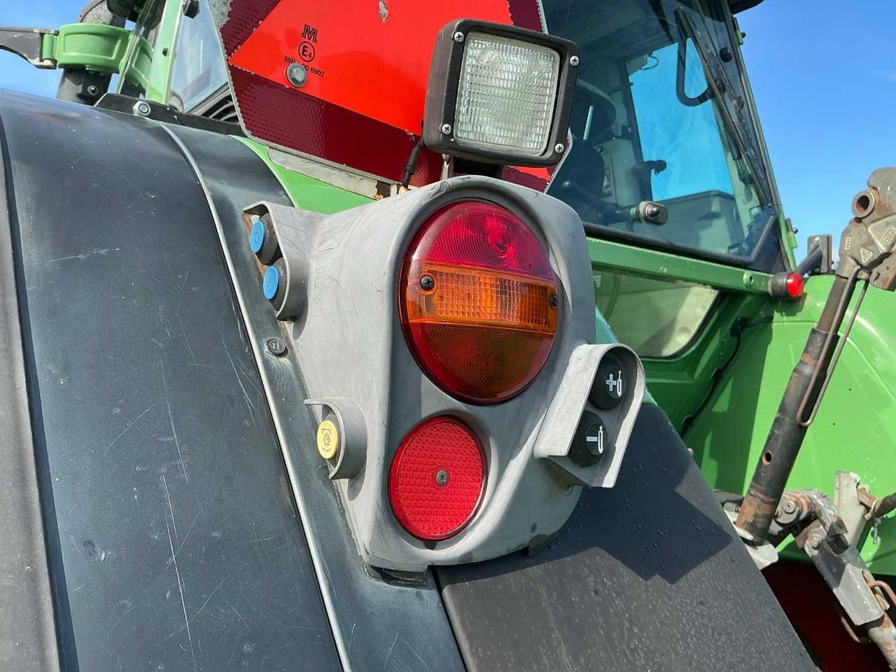 Farm tractor Fendt 818