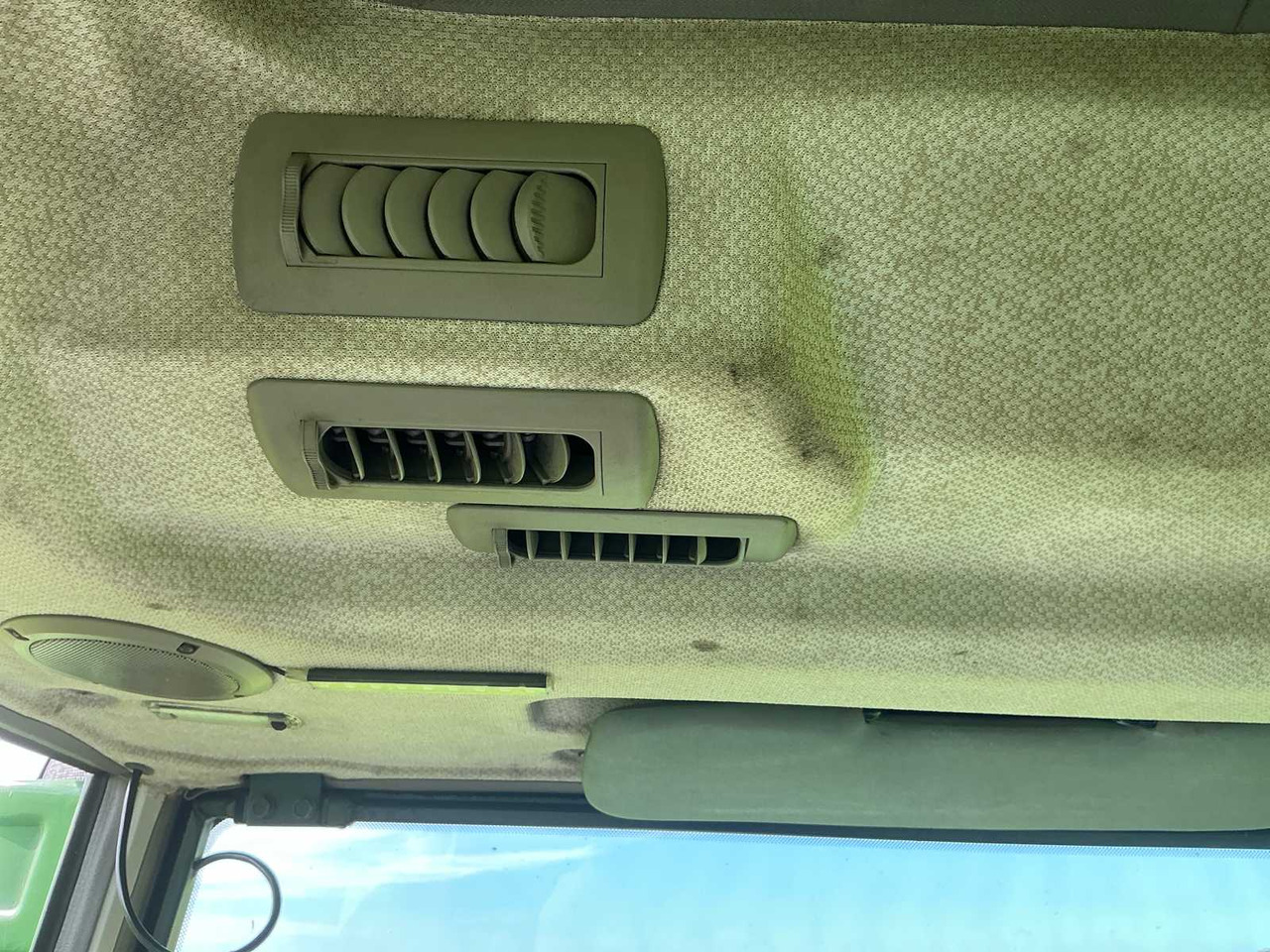 Farm tractor Fendt 818