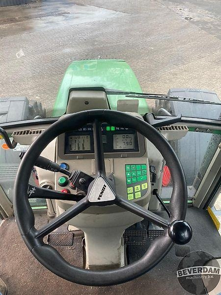 Farm tractor Fendt 820 Vario TMS