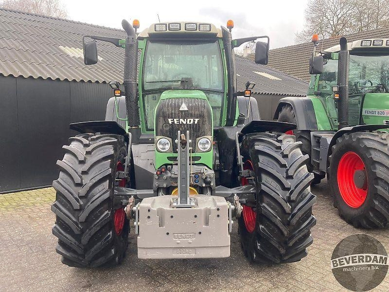 Farm tractor Fendt 820 Vario TMS