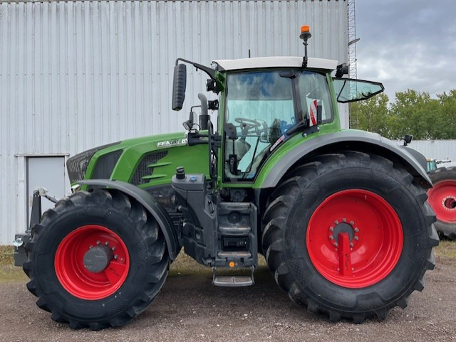 Farm tractor Fendt 826 Vario S4 ProfiPlus