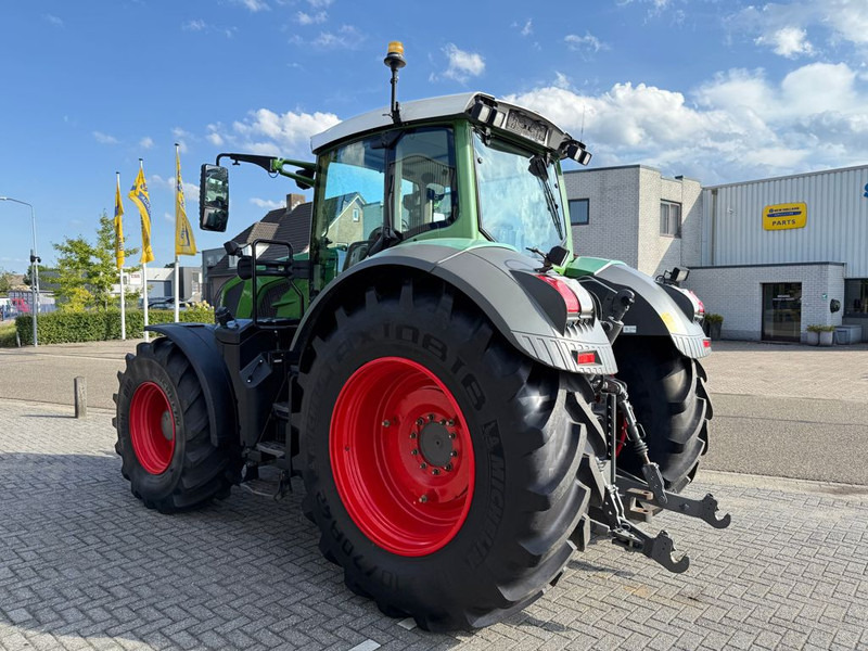 Farm tractor Fendt 828 Vario S4 ProfiPlus