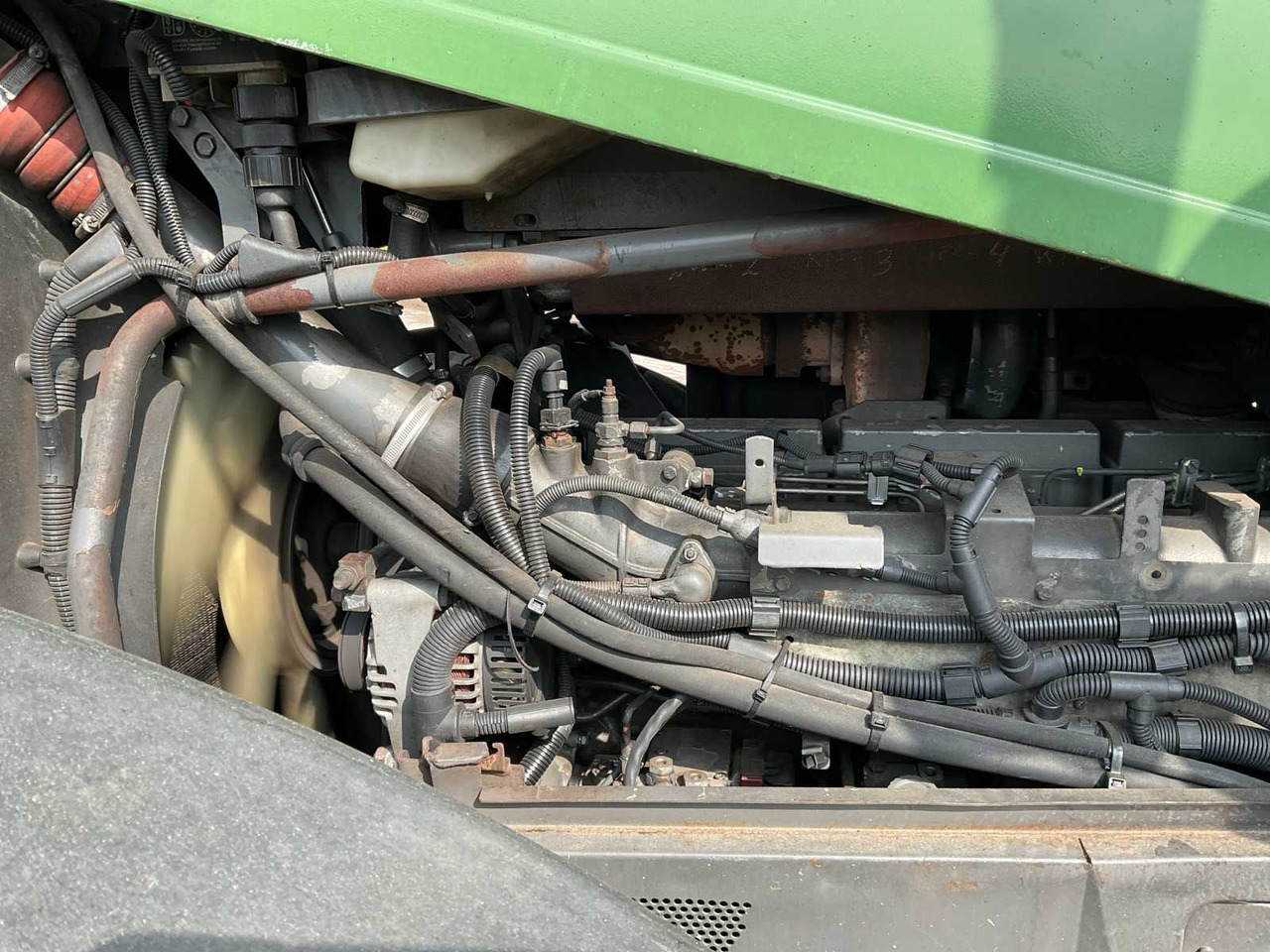 Farm tractor Fendt 916 Vario TMS