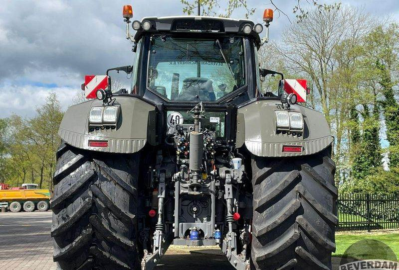 Farm tractor Fendt 939 Profi Plus