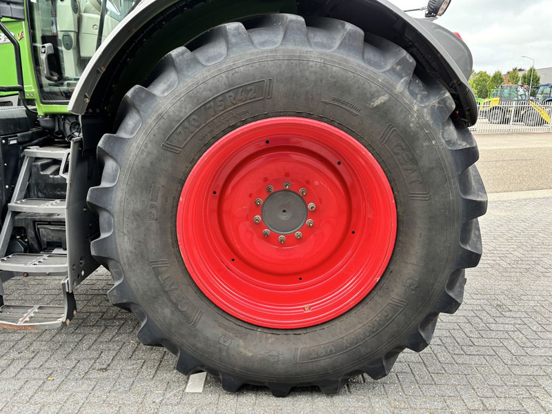 Farm tractor Fendt 939 Vario ProfiPlus