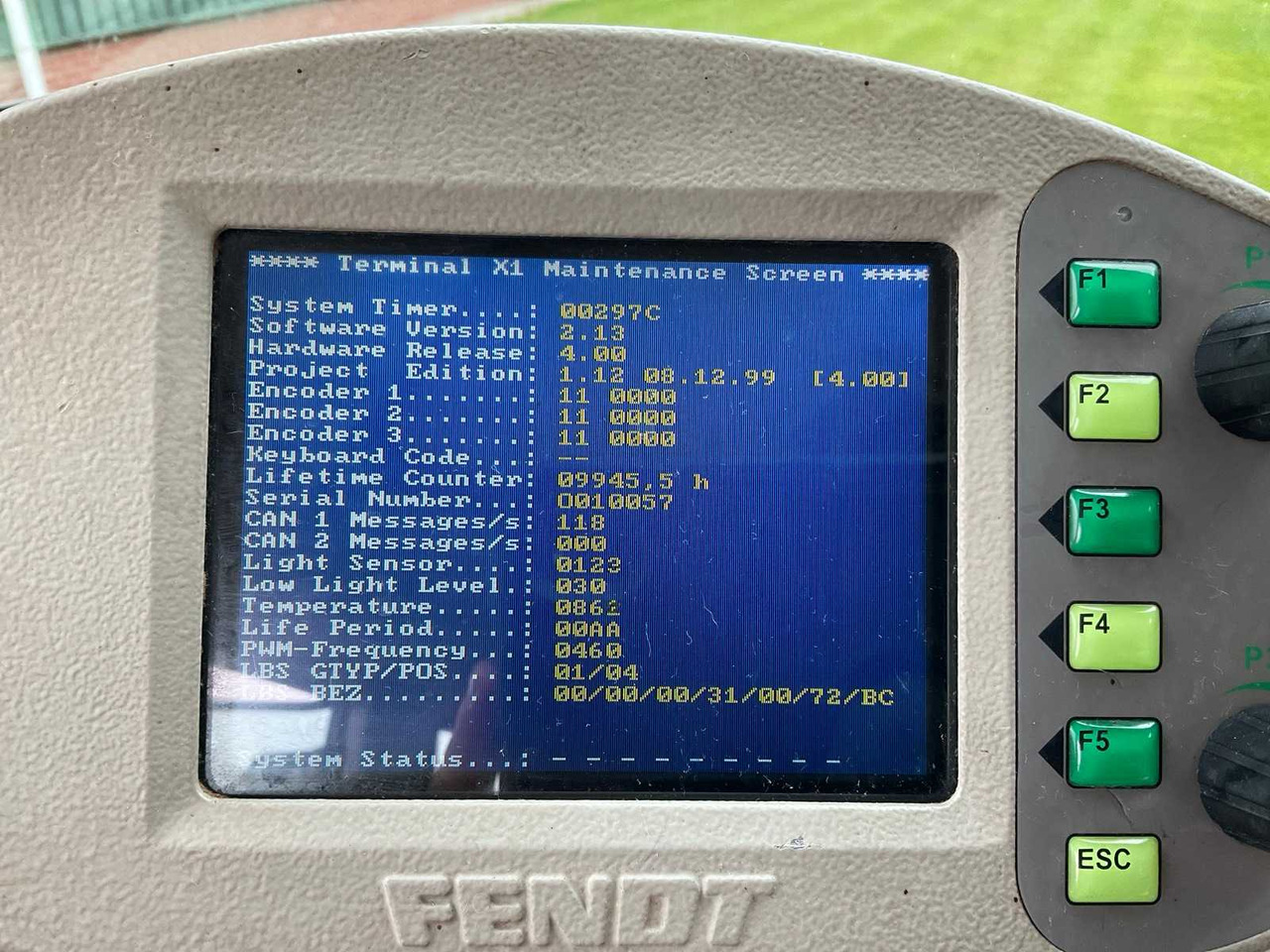 Farm tractor Fendt Farmer 410 Vario