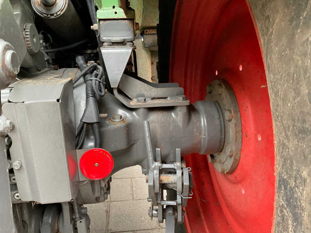 Farm tractor Fendt Farmer 410 Vario