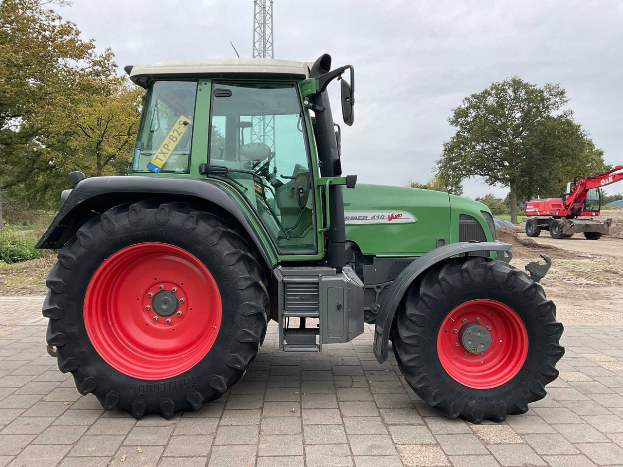 Farm tractor Fendt Farmer 410 Vario