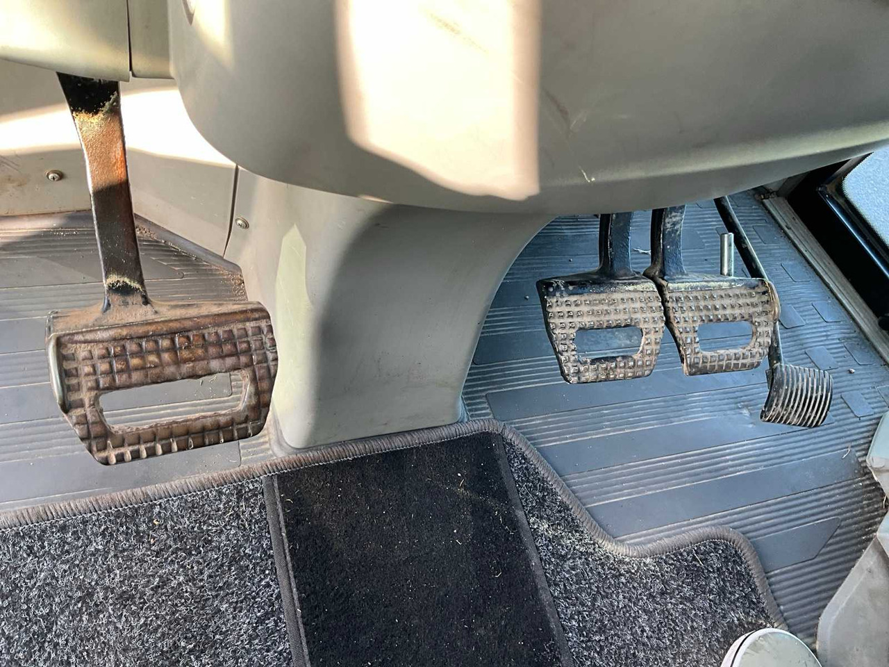 Farm tractor Fendt Favorit 512C Turboshift