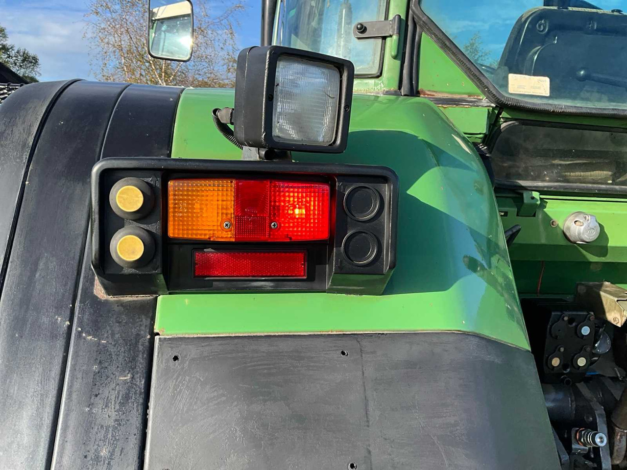 Farm tractor Fendt Favorit 512C Turboshift