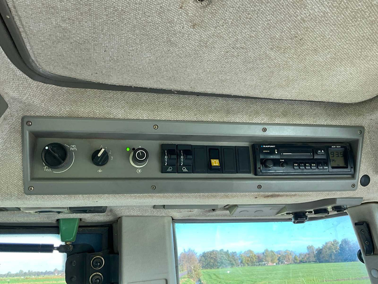 Farm tractor Fendt Favorit 512C Turboshift