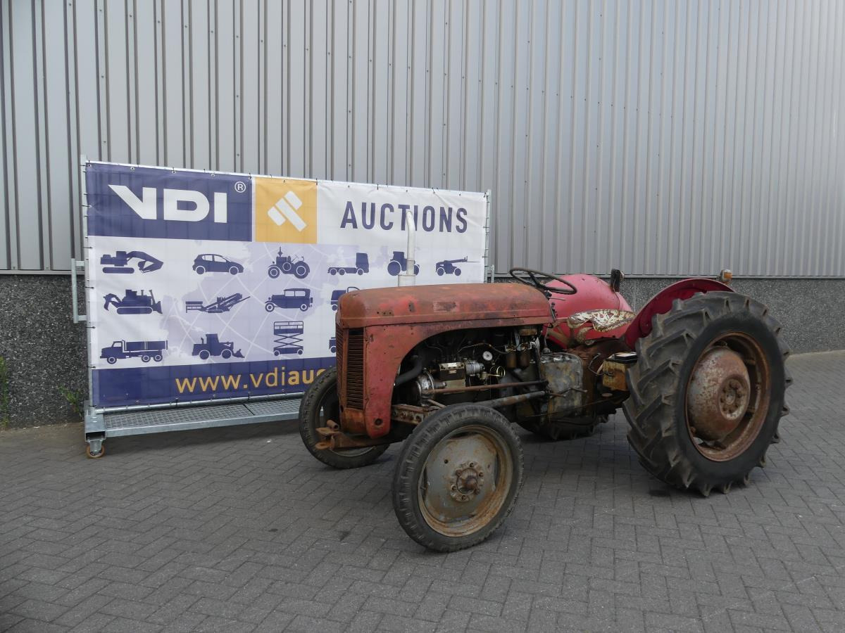 Farm tractor Ferguson TED