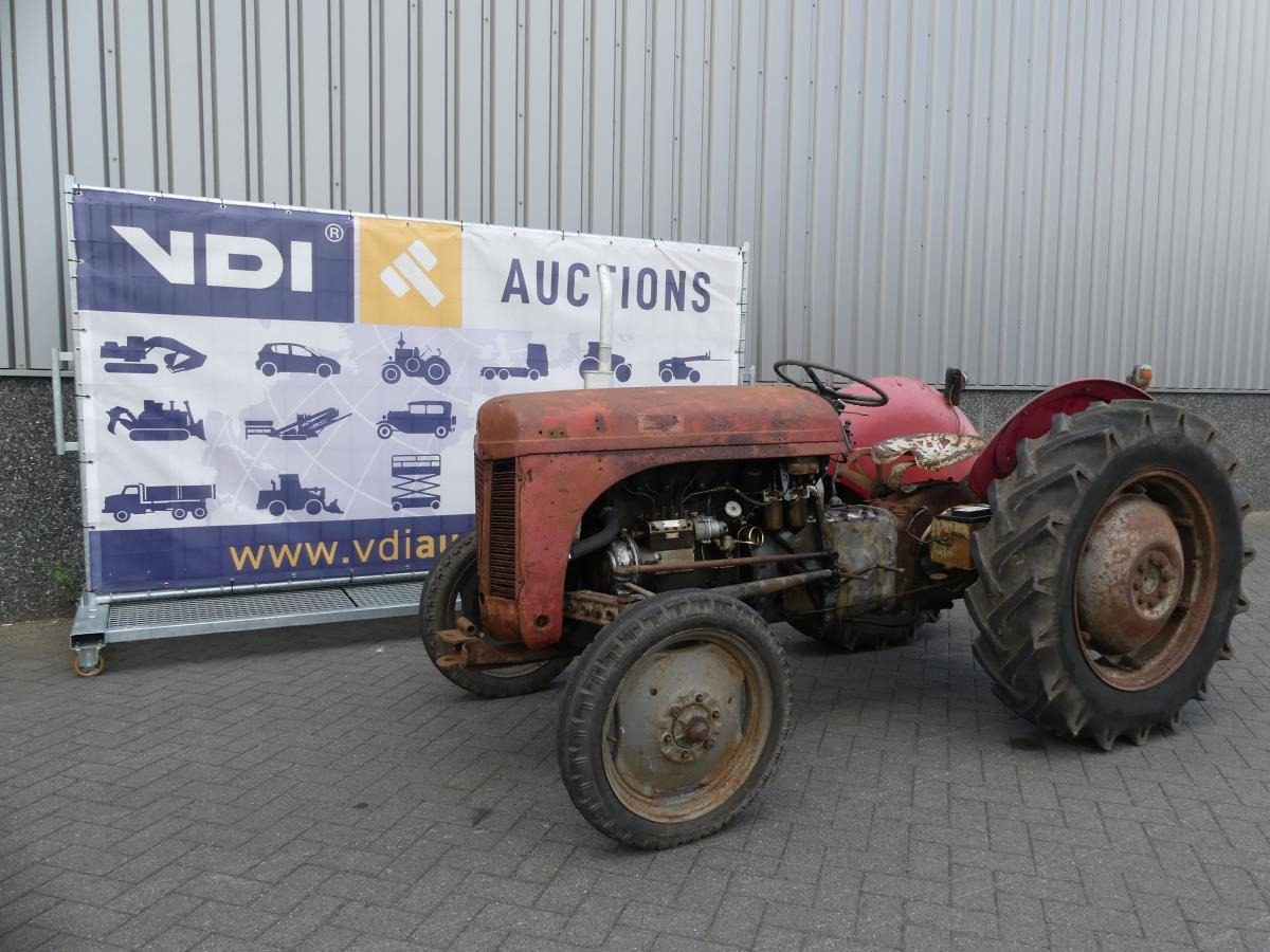 Farm tractor Ferguson TED