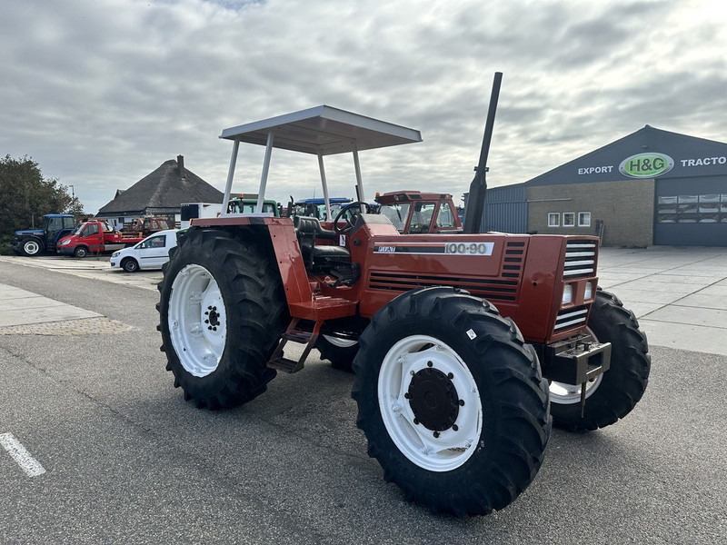 Farm tractor Fiat 100-90 DT