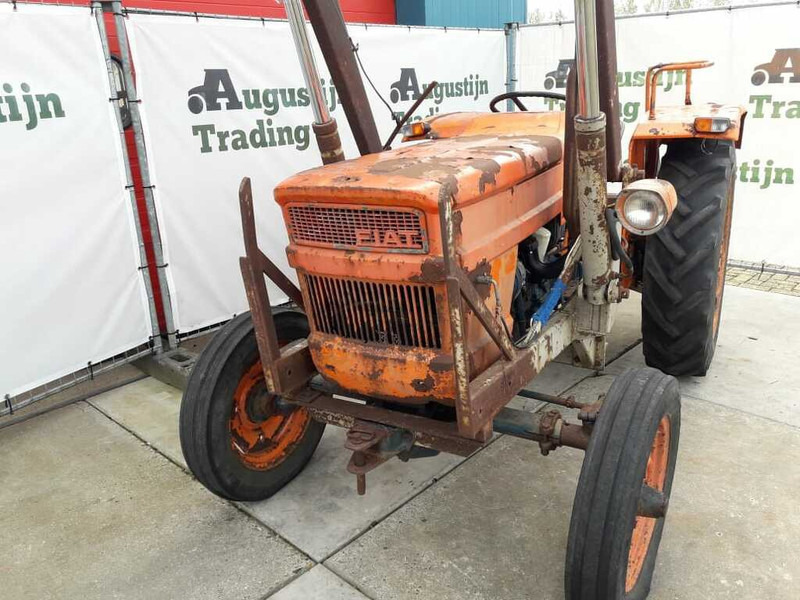 Farm tractor Fiat 450