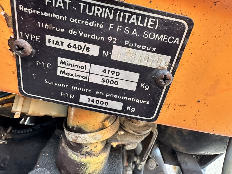 Farm tractor Fiat 640