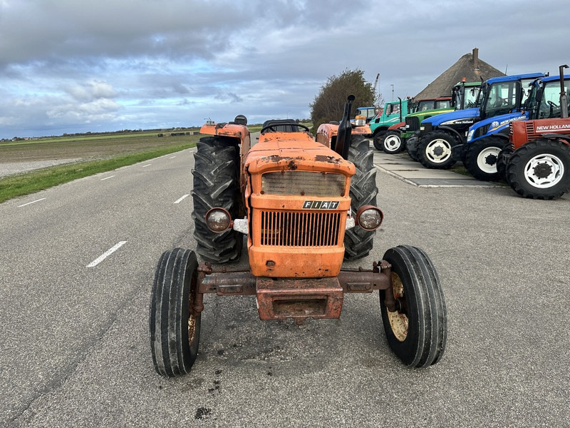 Farm tractor Fiat 640