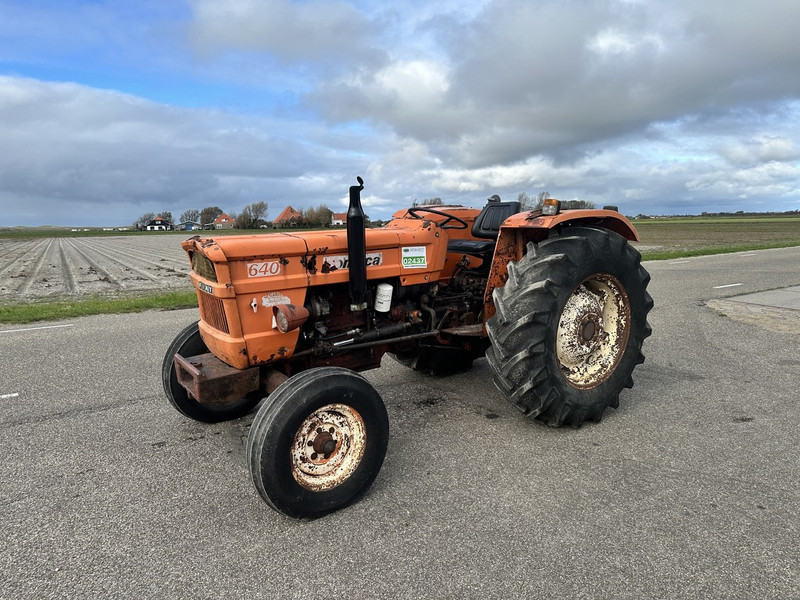 Farm tractor Fiat 640