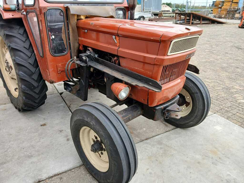 Farm tractor Fiat 640/8