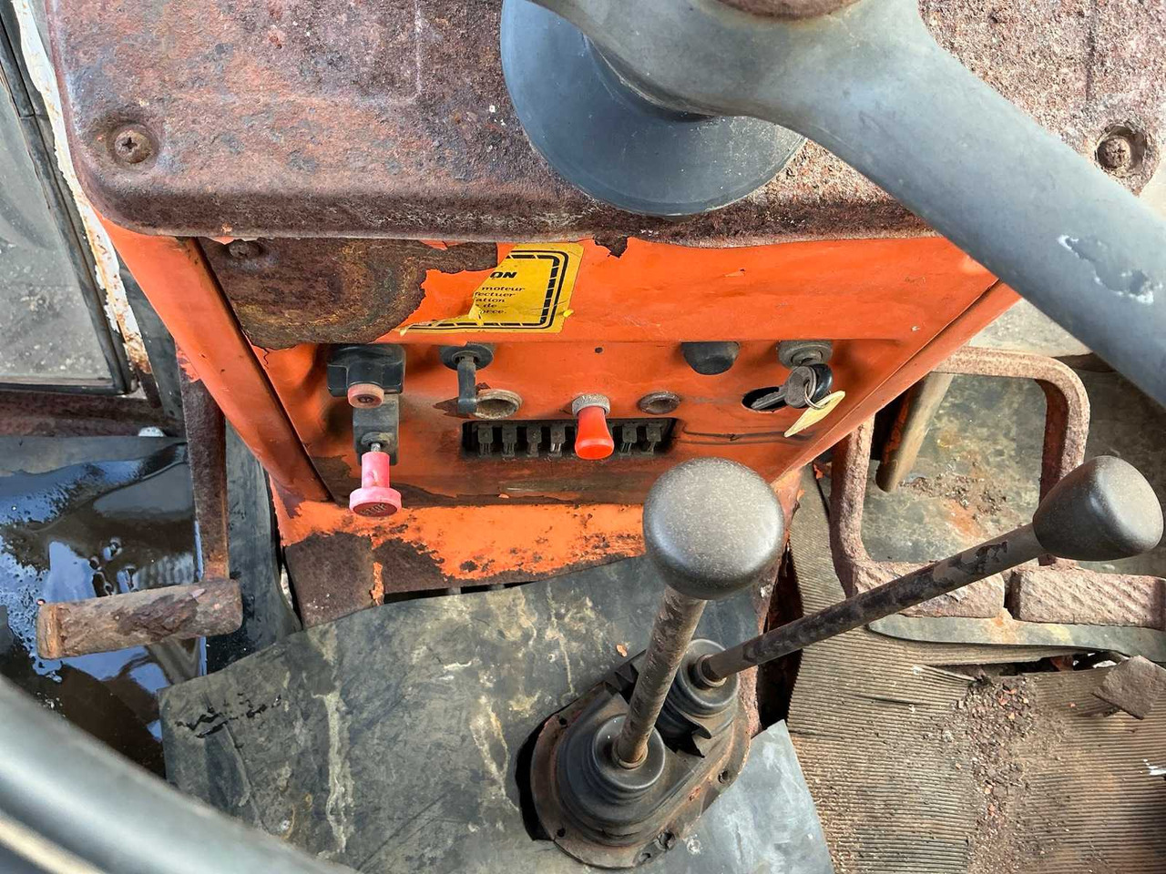 Farm tractor Fiat 780/8