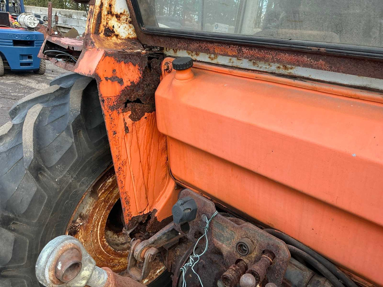 Farm tractor Fiat 780/8