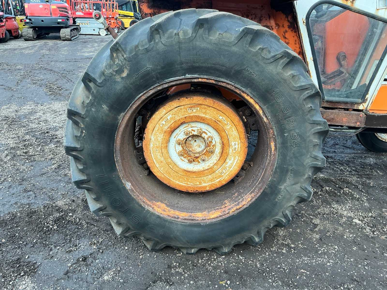 Farm tractor Fiat 780/8