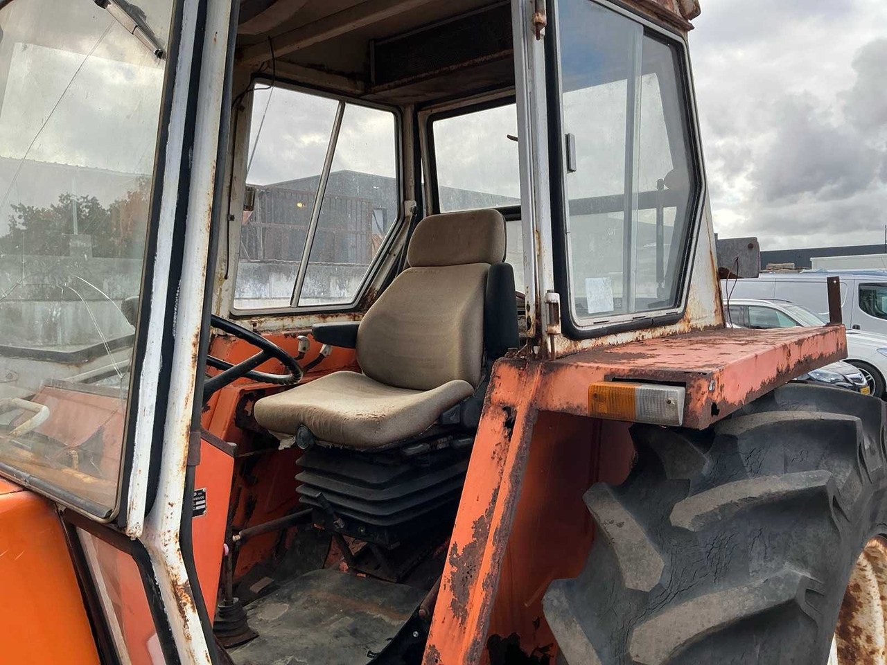 Farm tractor Fiat 780/8