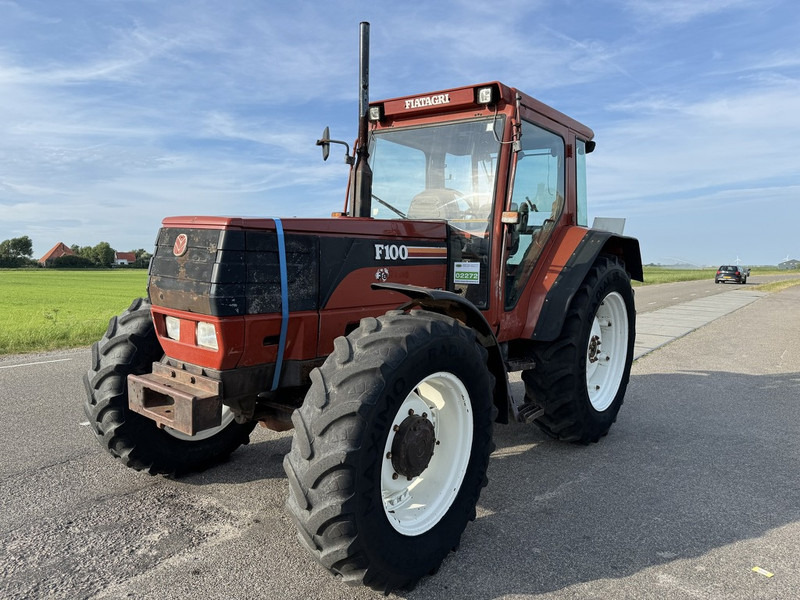 Farm tractor Fiat F100