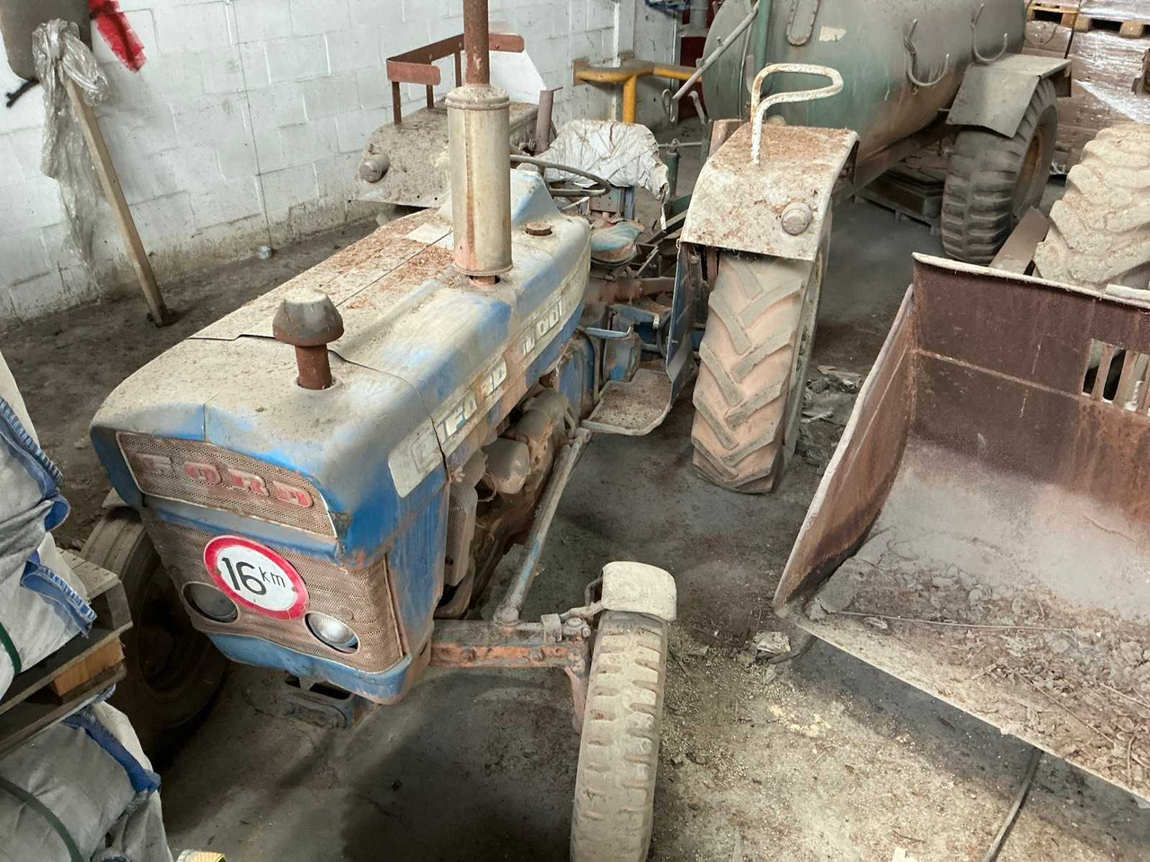 Farm tractor Ford 3000