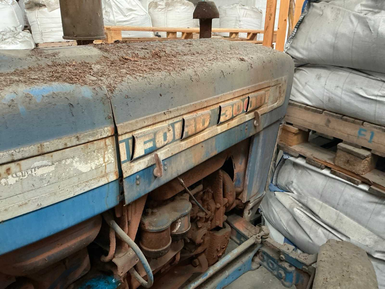 Farm tractor Ford 3000