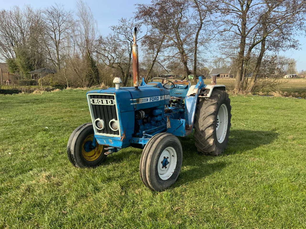 Farm tractor Ford 3600