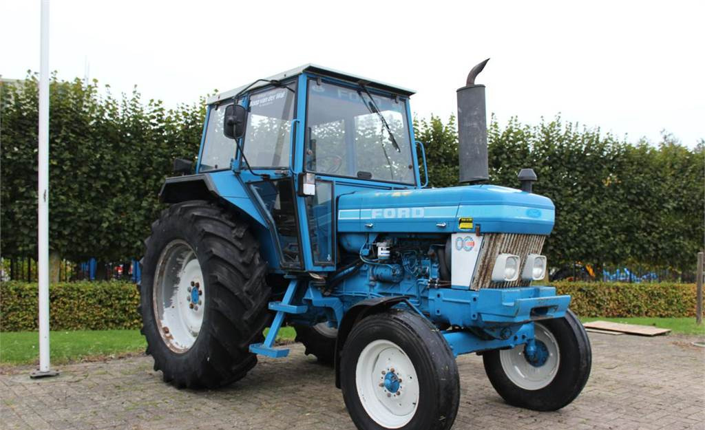 Farm tractor Ford 5610 2wd