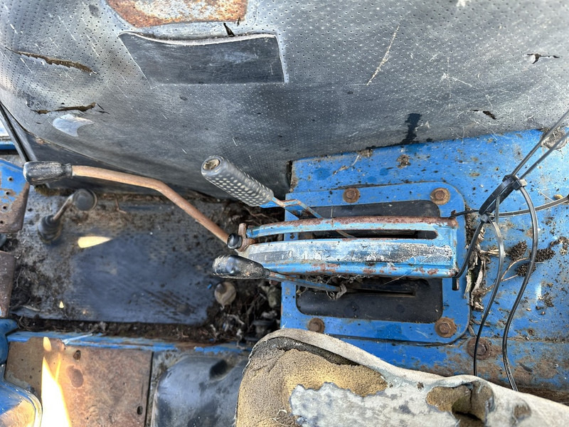 Farm tractor Ford 6610