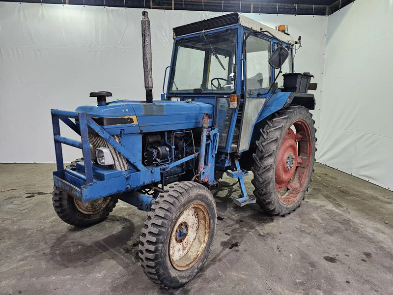 Farm tractor Ford 6610