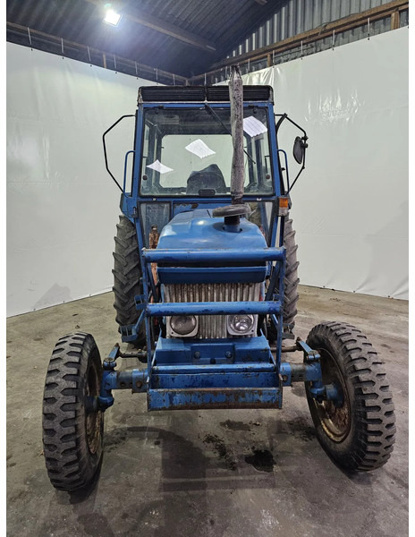 Farm tractor Ford 6610