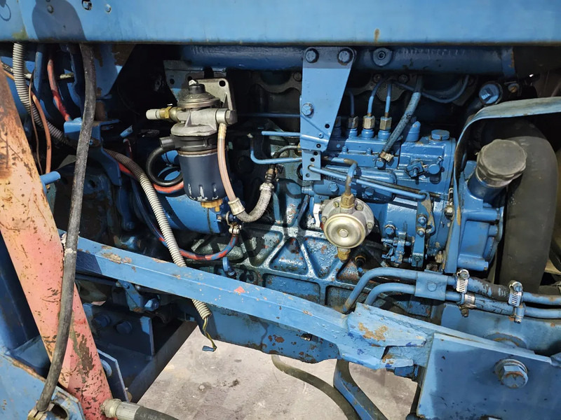 Farm tractor Ford 6610