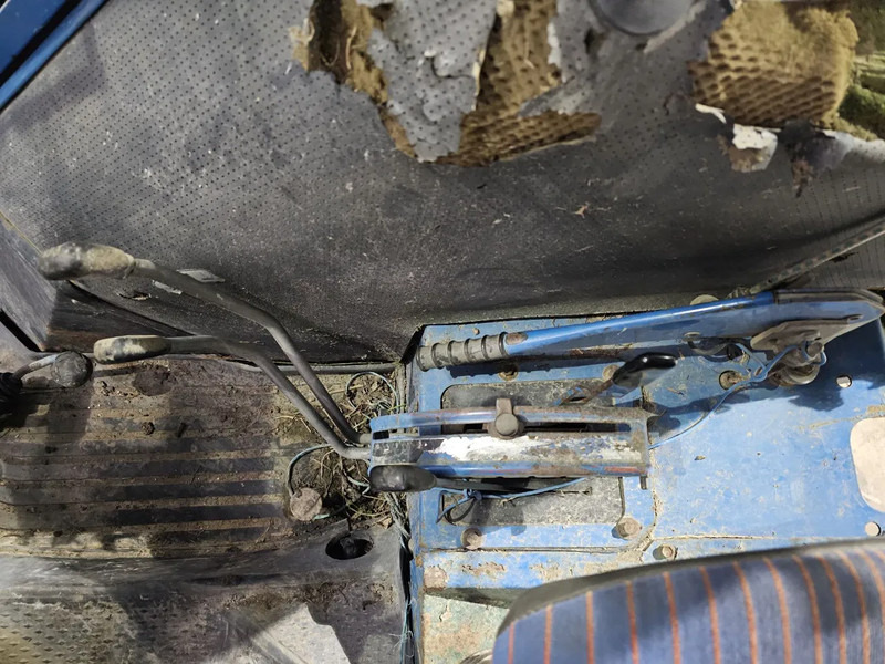 Farm tractor Ford 6610