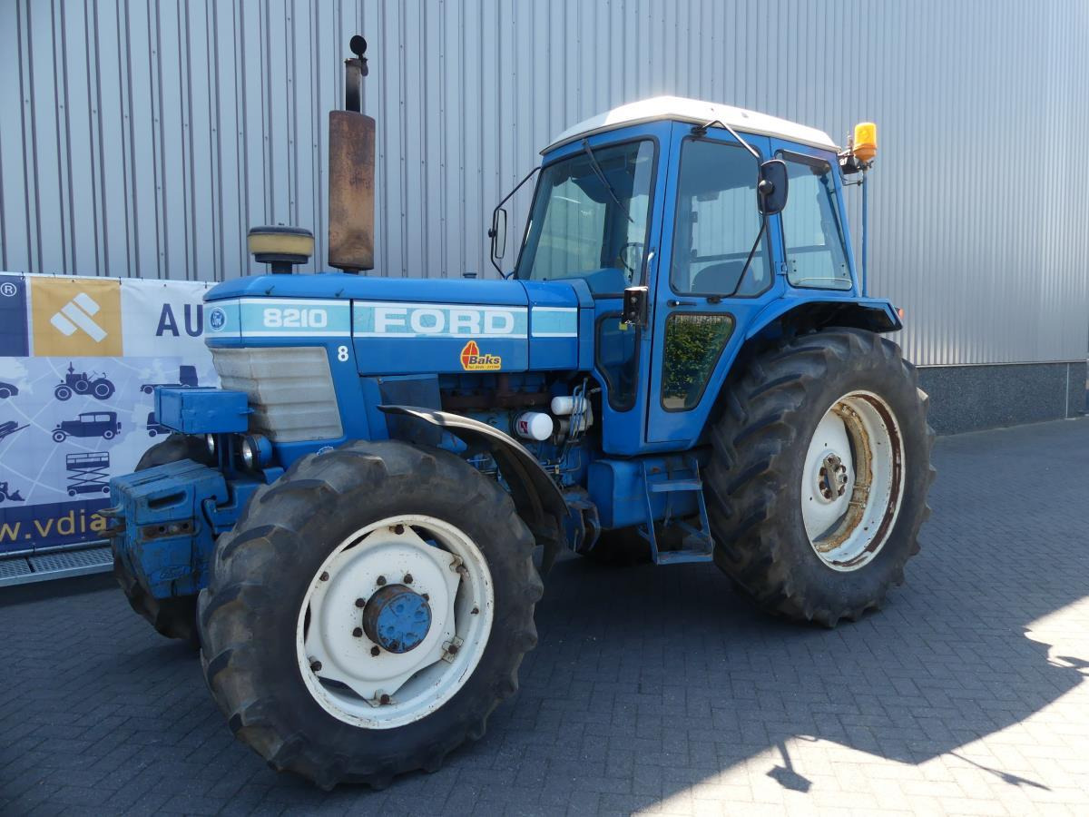Farm tractor Ford 8210
