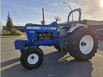 Farm tractor  Ford 8600