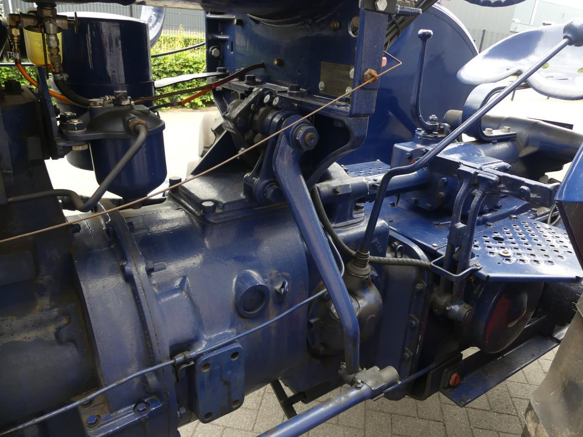 Farm tractor Fordson 27N