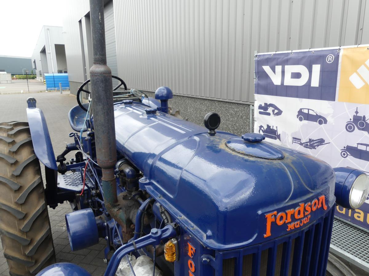 Farm tractor Fordson 27N