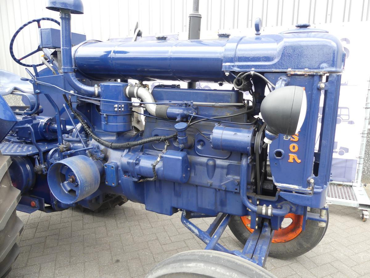 Farm tractor Fordson 27N