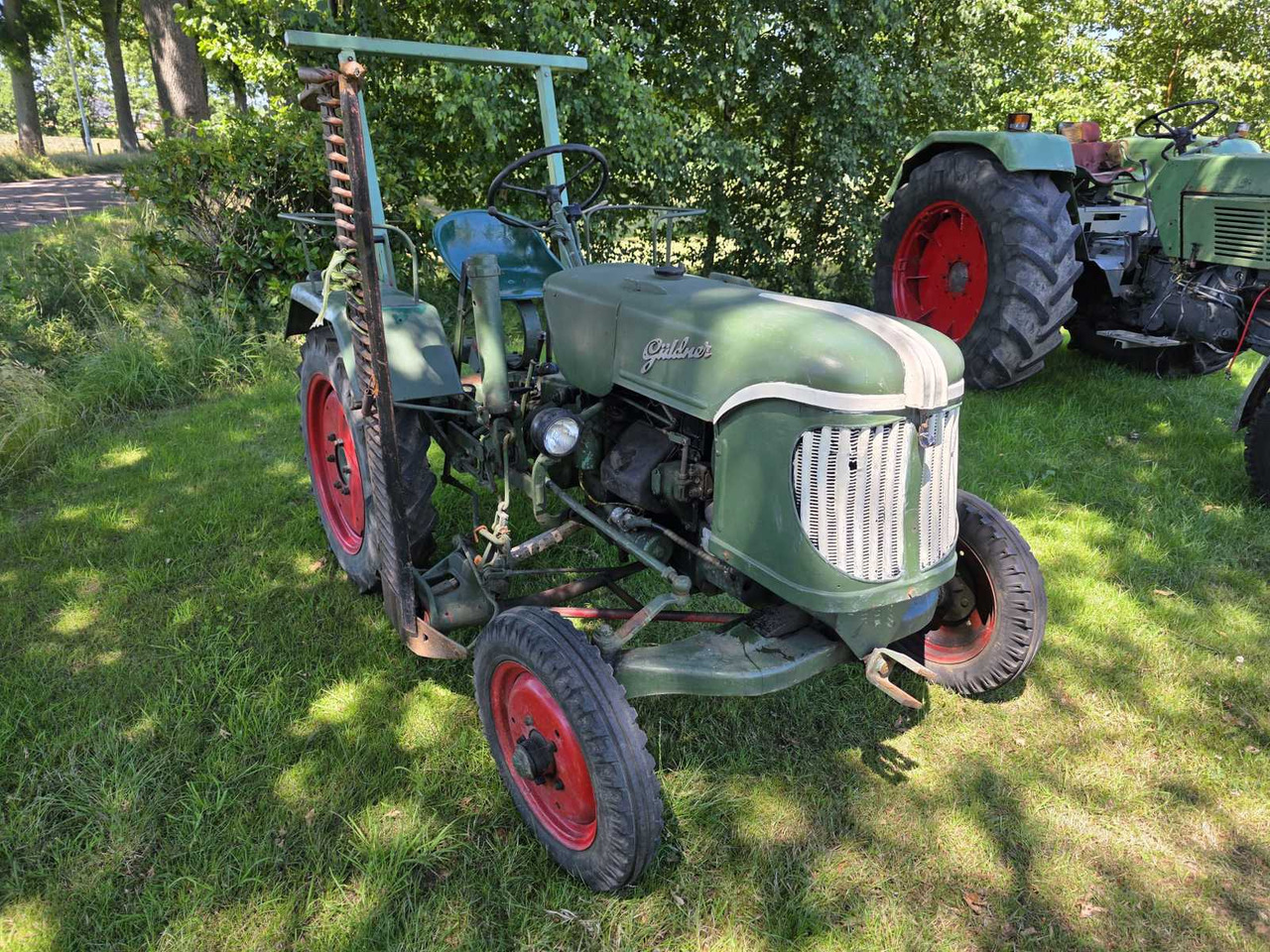 Farm tractor Guldner AZK8K