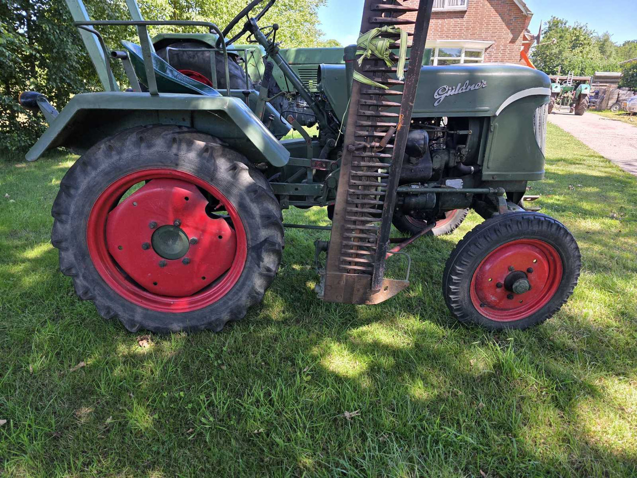 Farm tractor Guldner AZK8K