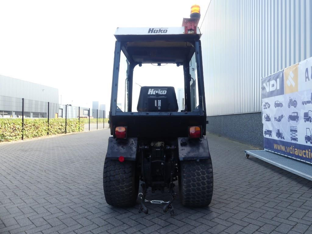 Farm tractor Hakotrac 2250DA