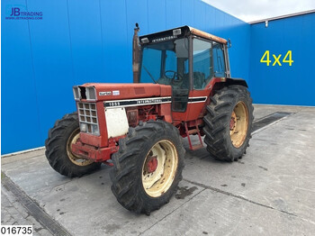Farm tractor International 1055 4x4, 75 KW, Manual