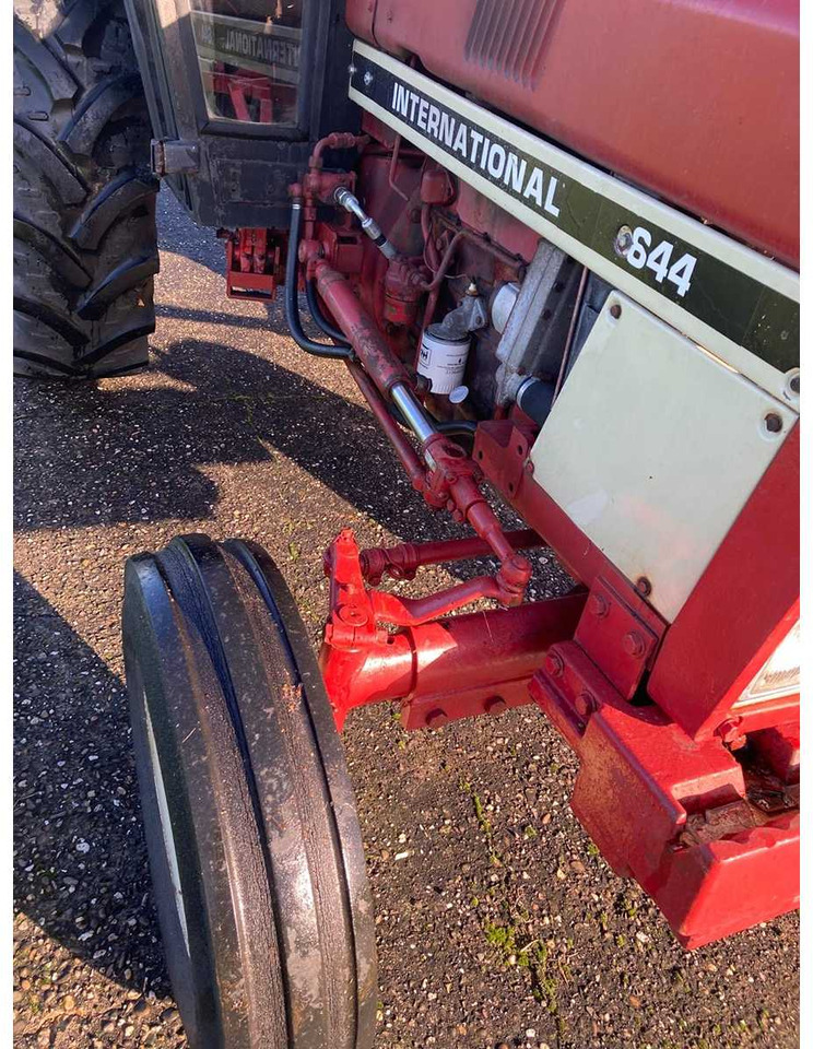 Farm tractor International 644