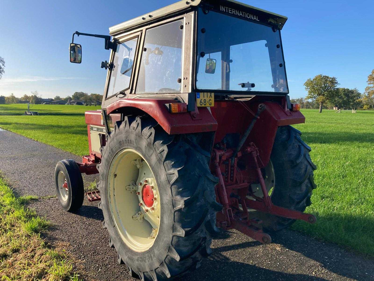 Farm tractor International 644