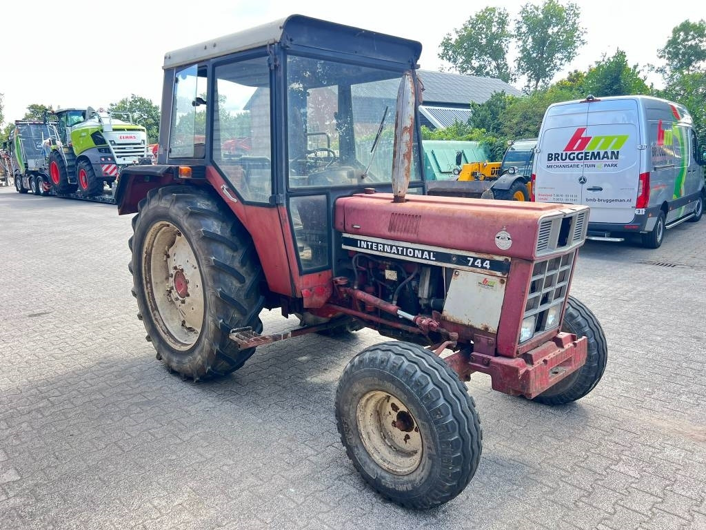 Farm tractor International 744